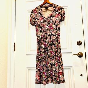 Retrolicious Vintage poly Spandex tie front Floral Flowy Knee Length Dress M